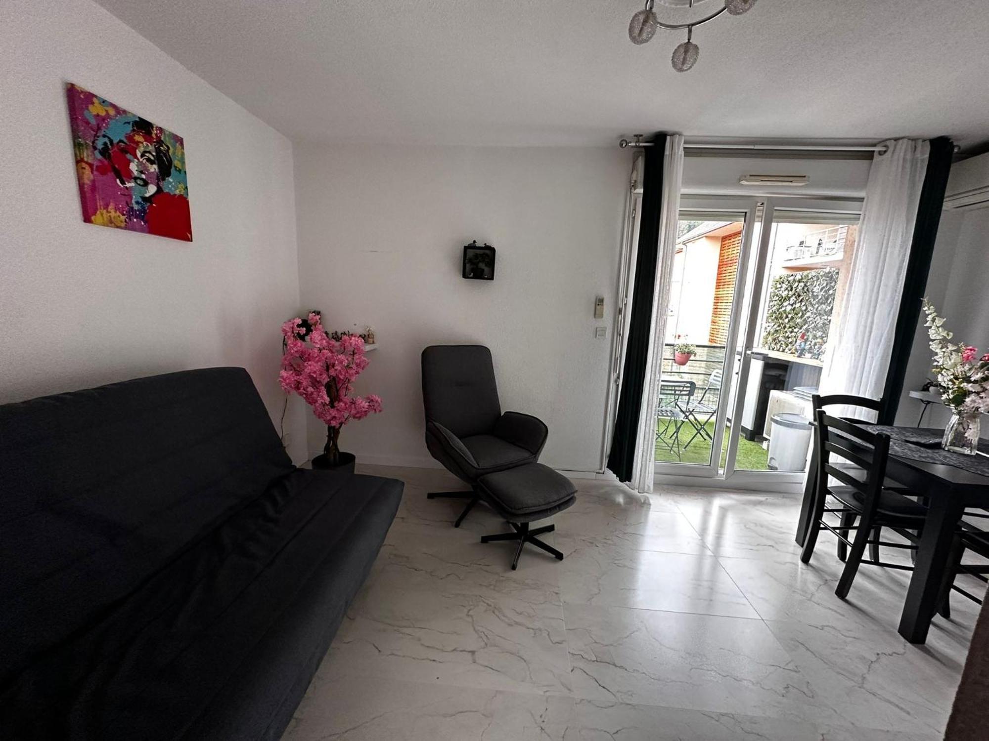 Ararat Apartment ลูร์ด ภายนอก รูปภาพ
