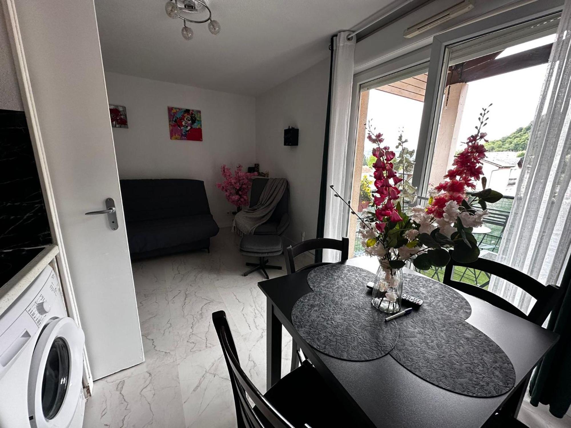 Ararat Apartment ลูร์ด ภายนอก รูปภาพ